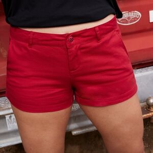 NWT Dixxon womens red chino shorts‎ size 3. 3" inseam